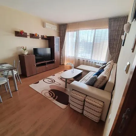 Vs Luxury Apartament In Royal Dreams Complex *